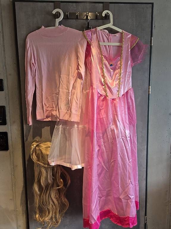 Costumi: Peach Kostüm – Usato da Gelterkinden venduto da m.sigi 1