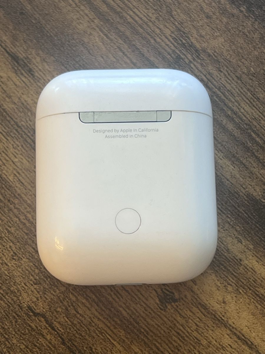 Apple Cuffie: AirPods 2 Akku hält gut – Usato da Wädenswil venduto da dai_2bcv