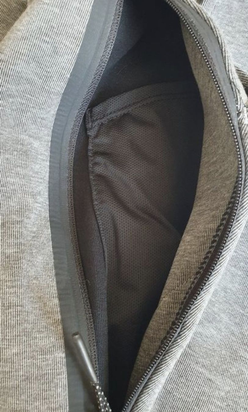 Nike Pantaloni: Nike hose Grösse M aber steht M – Usato da Maienfeld venduto da tobeyl2020 3