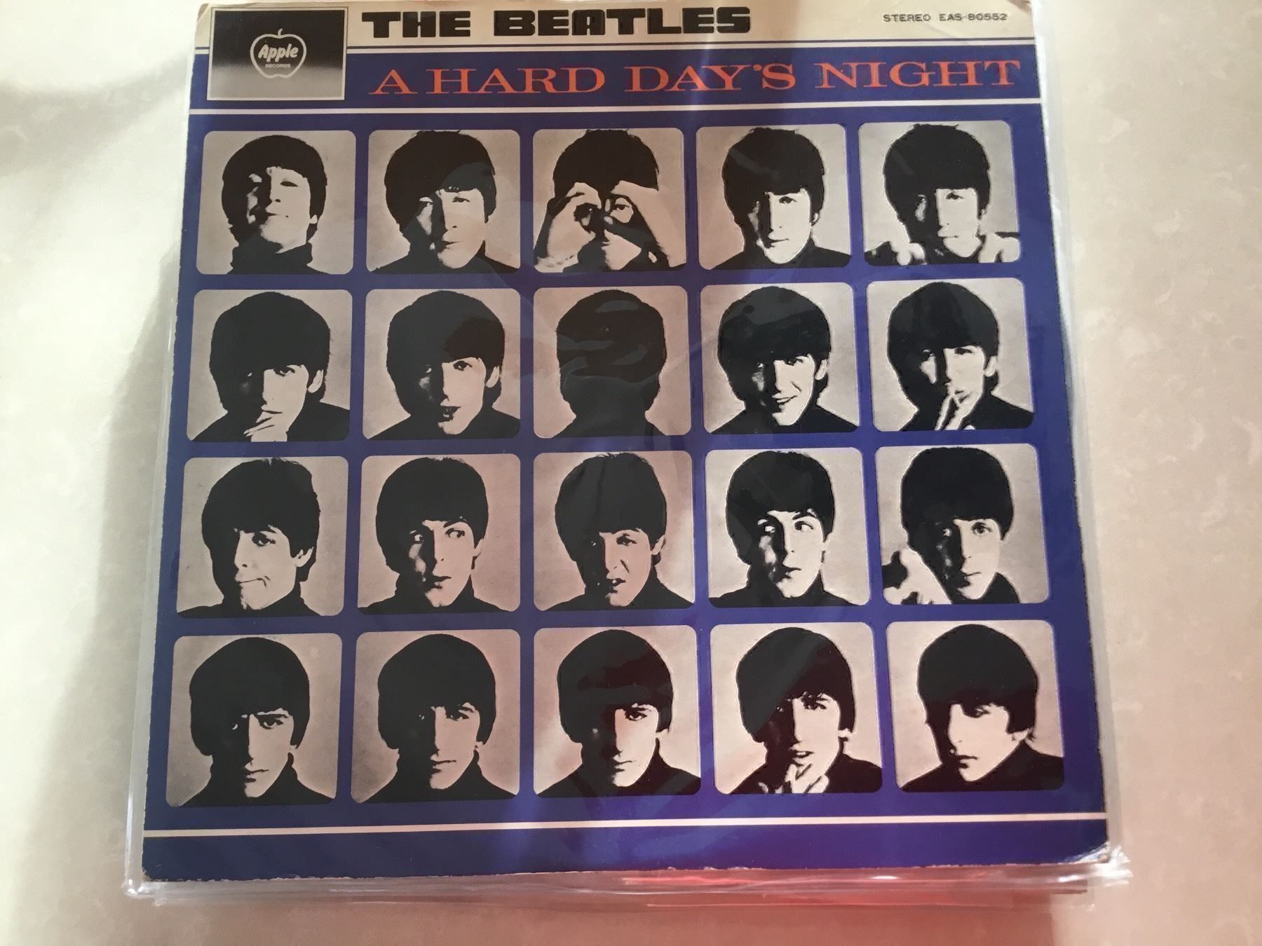 Schallplatten: Beatles A Hard Day's Night  EAS-80552 – Gebraucht aus founex von cetrarese01