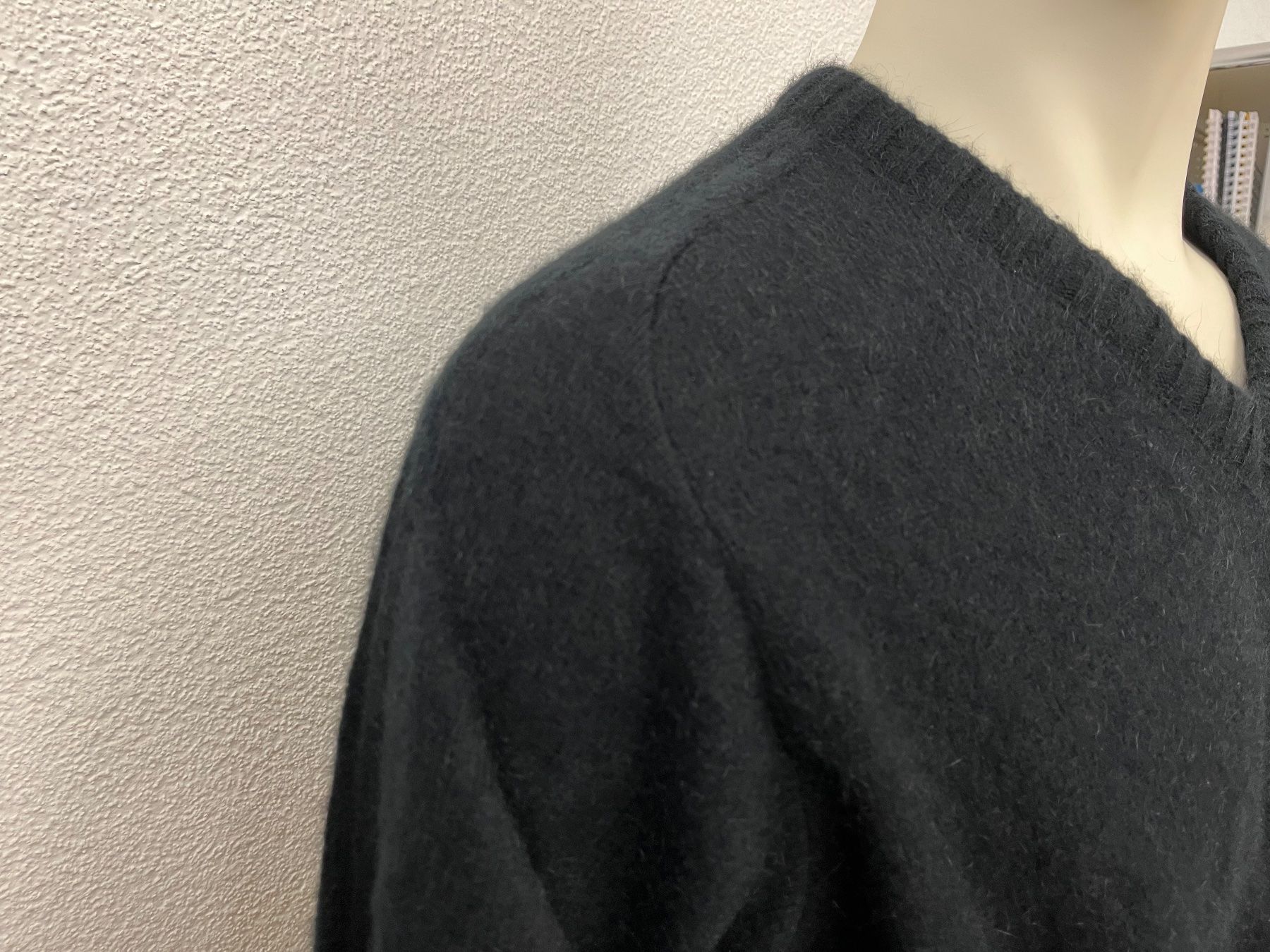 Maglioni & Felpe: Possum Pullover Herren V-Ausschnitt schwarz Grösse M – Nuovo e nell'imballaggio originale da Zollikofen venduto da marys-choice 1