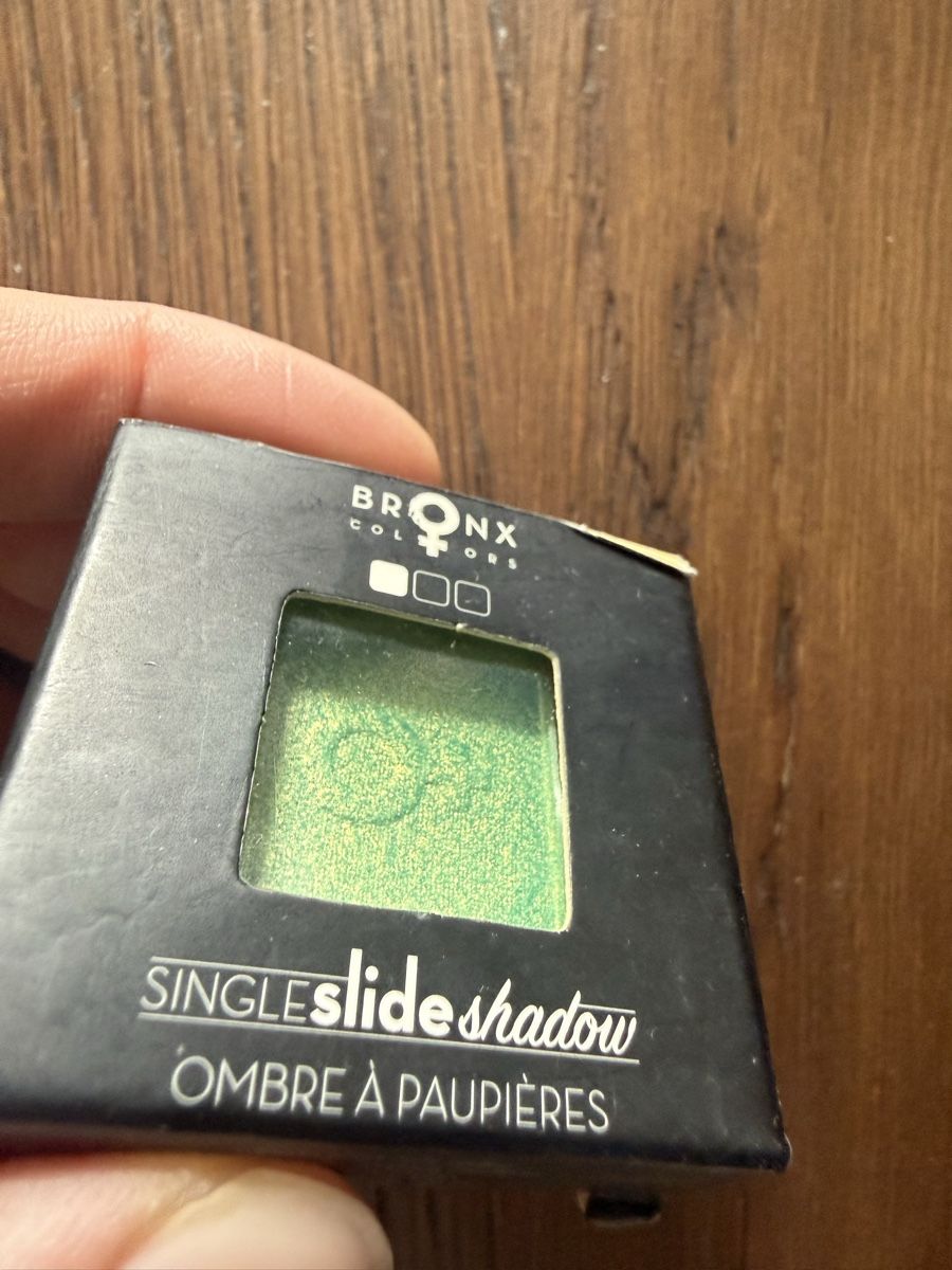 Make-up: Bronx Colors Lidschatten - Android Green -Top Zustand! – Nuovo e nell'imballaggio originale da Liestal venduto da isa_8y72 1