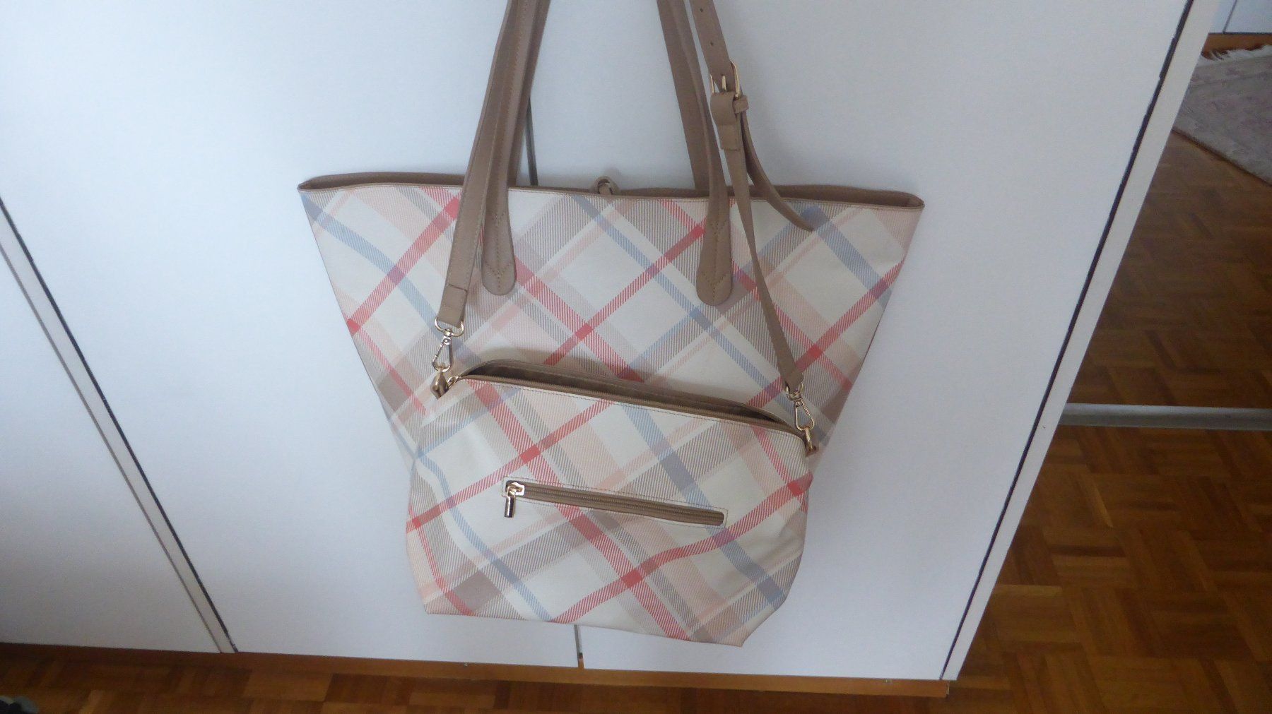 Borse da donna: Sac à carreaux et pochette – Usato da Genève venduto da LucieA01 1