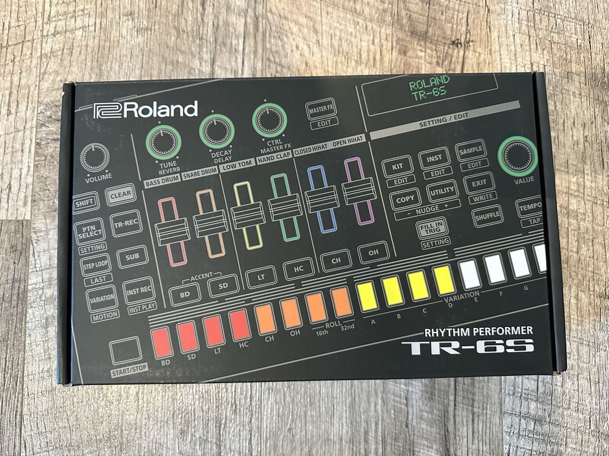 Roland Musikinstrumente: Roland TR-6S Rhythm Performer – Neu (gemäss Beschreibung) aus Cudrefin von lisa.hmn 1