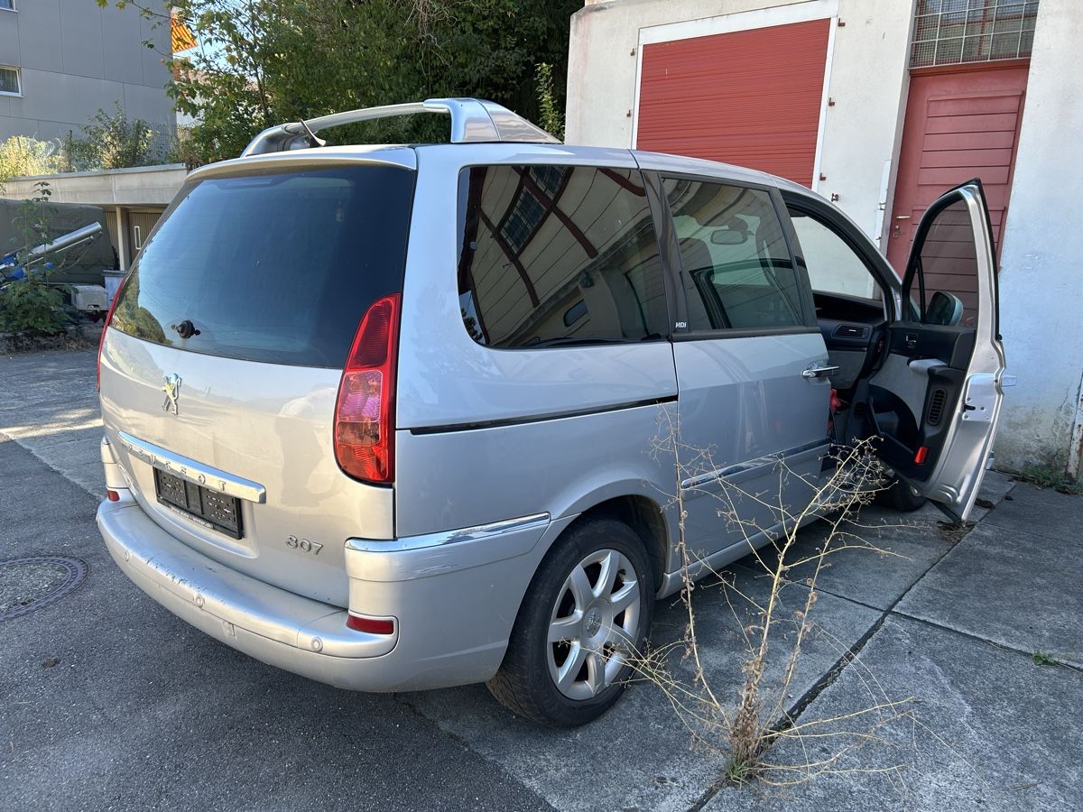 Peugeot Automobili: Peugeot 807 / 8 Plätzer – Usato da Wallbach venduto da SchnellAutomobile 2