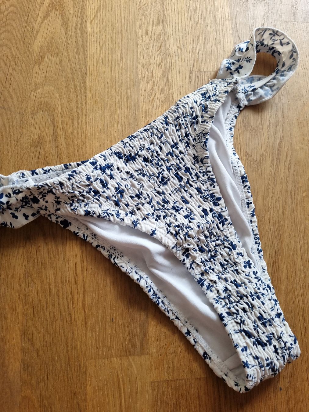 Maillots de bain & Bikinis: Bikini Bottom Floral Smocked – Neuf (Voir description) à Aigle par Smagbrelle18 2