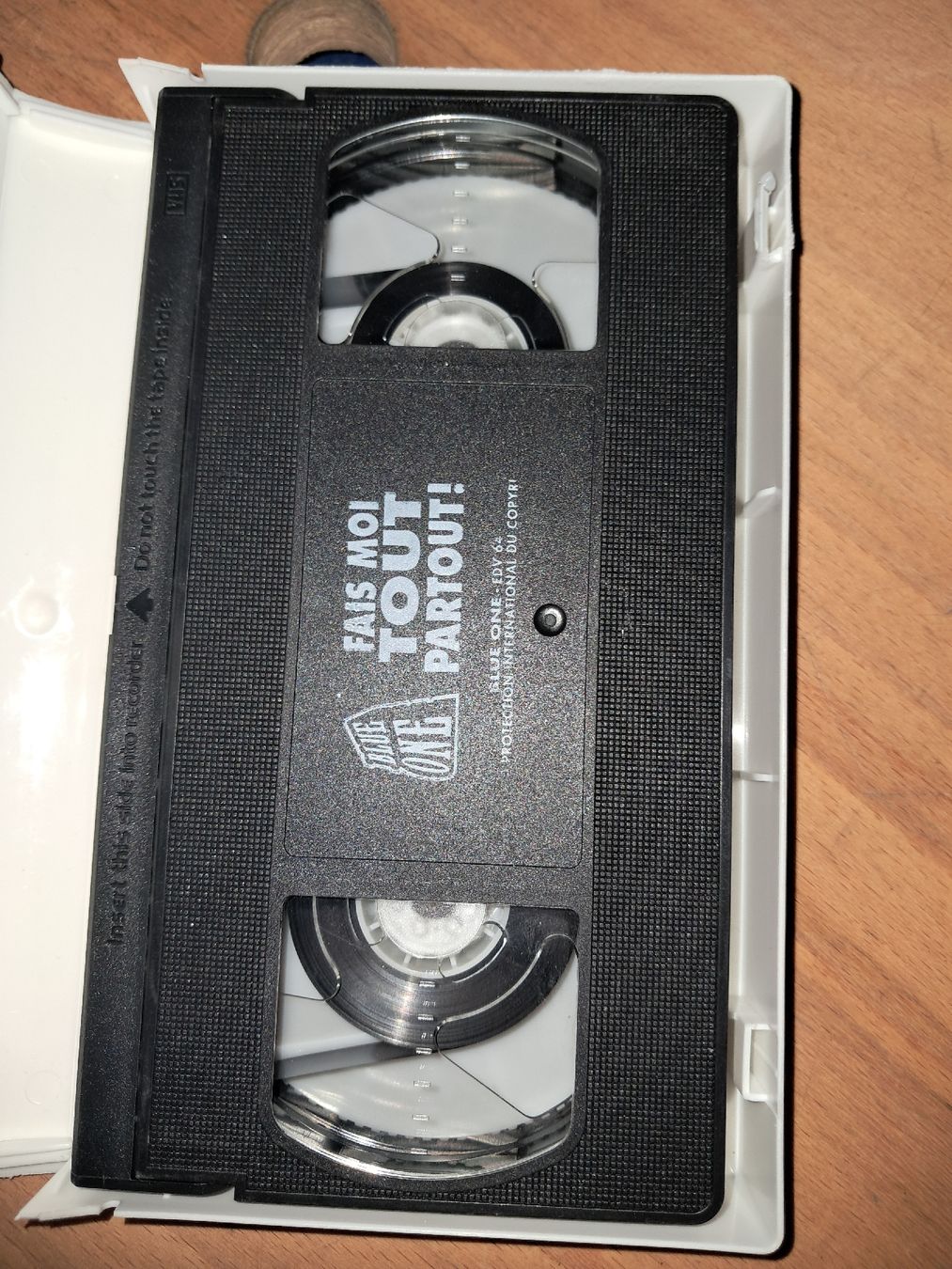 Alle VHS: VHS FAIS MOI TOUT PARTOUT ! X – Gebraucht aus Le locle von juliensaran 2