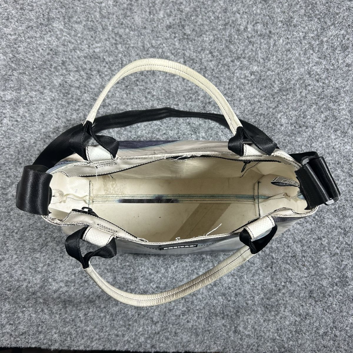 Freitag Altro in  Abbigliamento & Accessori: FREITAG BAG F551 – Usato da La Sagne NE venduto da Matlasape 1