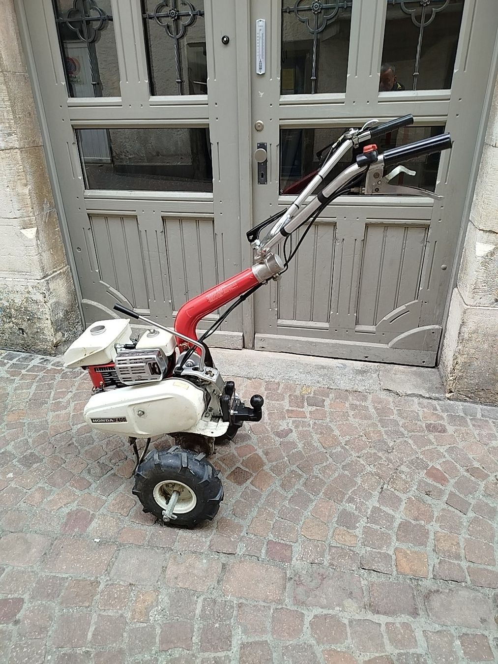Honda Tutte le macchine: Zugmaschine Honda F400 – Usato da Schaffhausen venduto da Viertelvorvieri 1