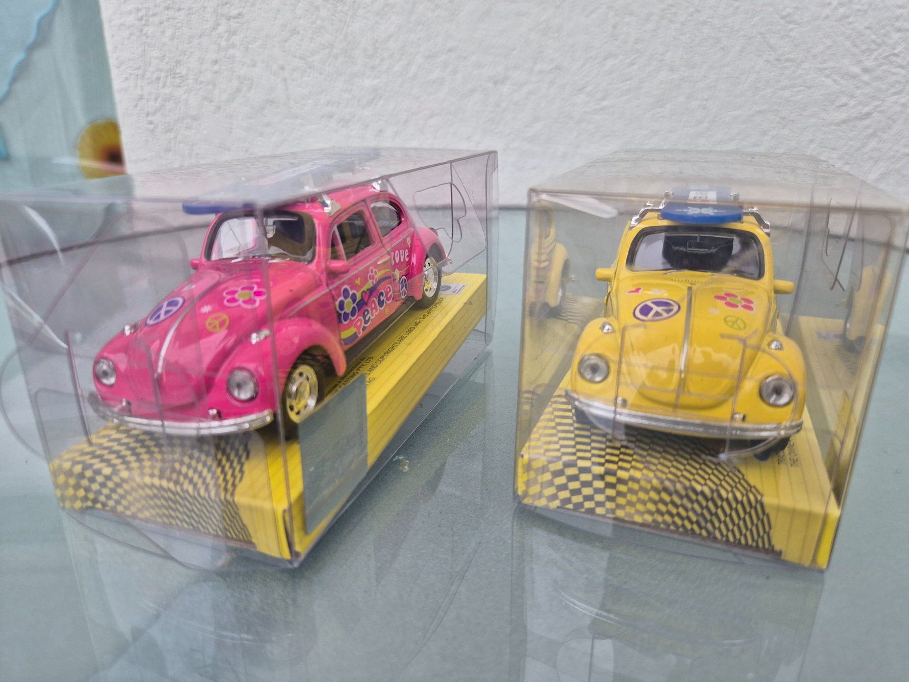 Volkswagen Modellini d'auto: VW Käfer Interlaken série. 1:32 – Nuovo (secondo la descrizione) da Oberbuchsiten venduto da laffite54 5