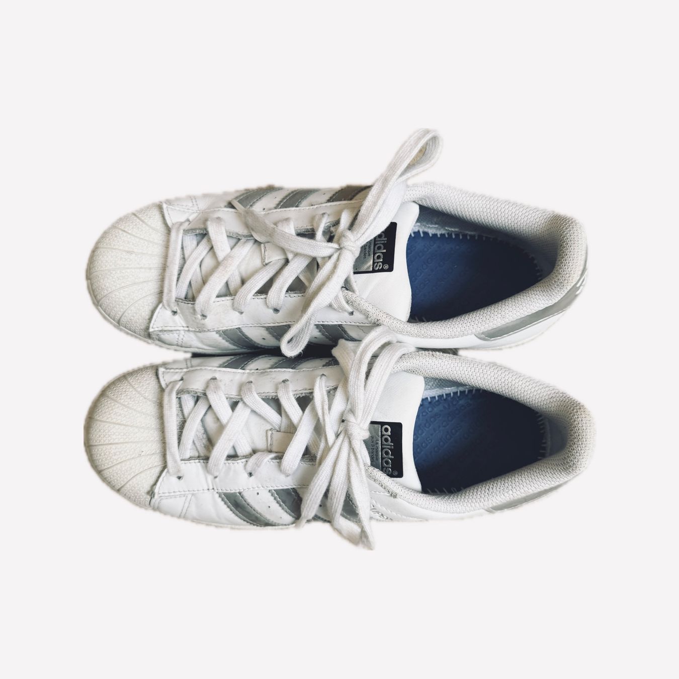 Adidas Scarpe da uomo: Adidas Superstar trainers, white with silver stripes, 39 – Usato da Lausanne venduto da ann_rbv7 1