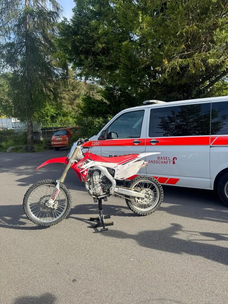 Honda Enduro: Honda CRF450R – Gebraucht aus Diegten von rebsch 2