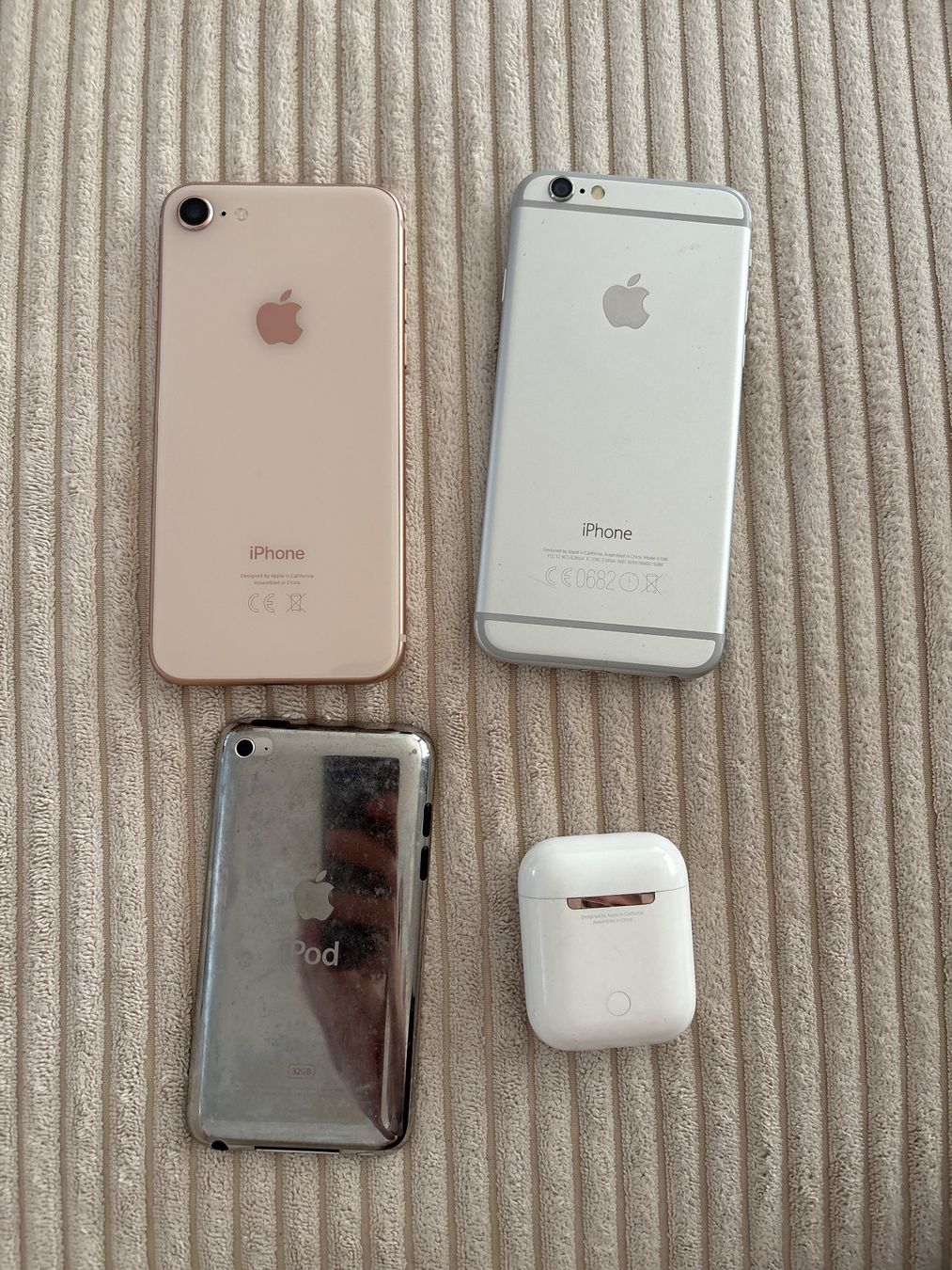 Apple Telefoni cellulari / Smartphones: Apple iPhone 7 / iPhone 6 / iPod / Airpods – Usato da Brüttisellen venduto da Funanbulle 1