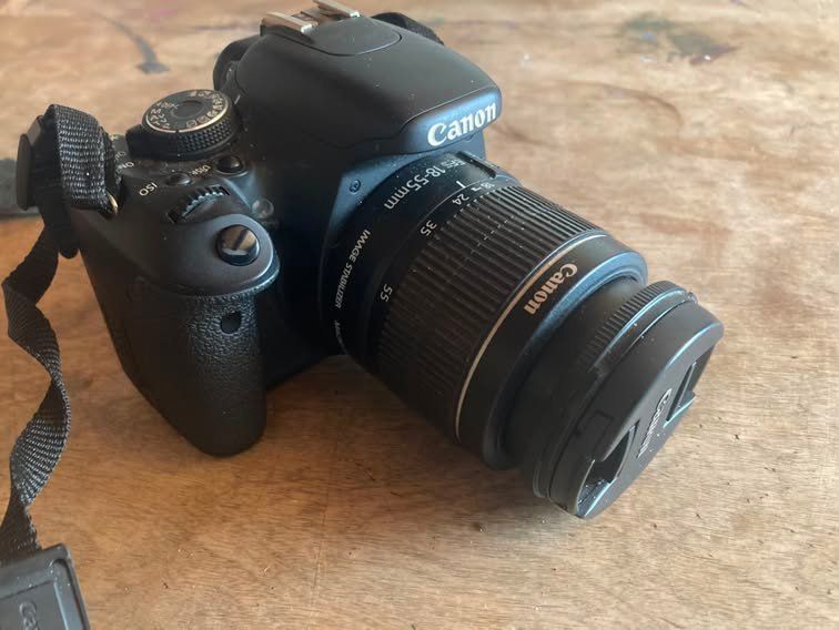 Canon Appareil photo: Canon EOS 600D – D'occasion à Lajoux JU par romaingogniat 1