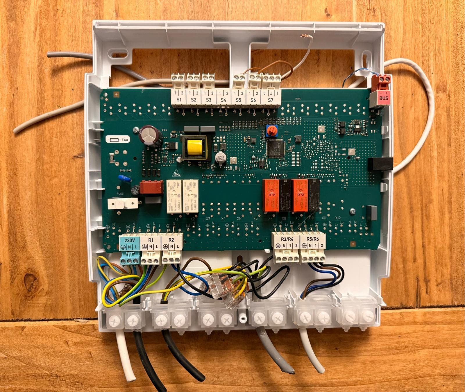 Radiatori: Vaillant VR70 Modul (Bj 2023) – Usato da Rheinfelden venduto da Zirkusdoktorin 2
