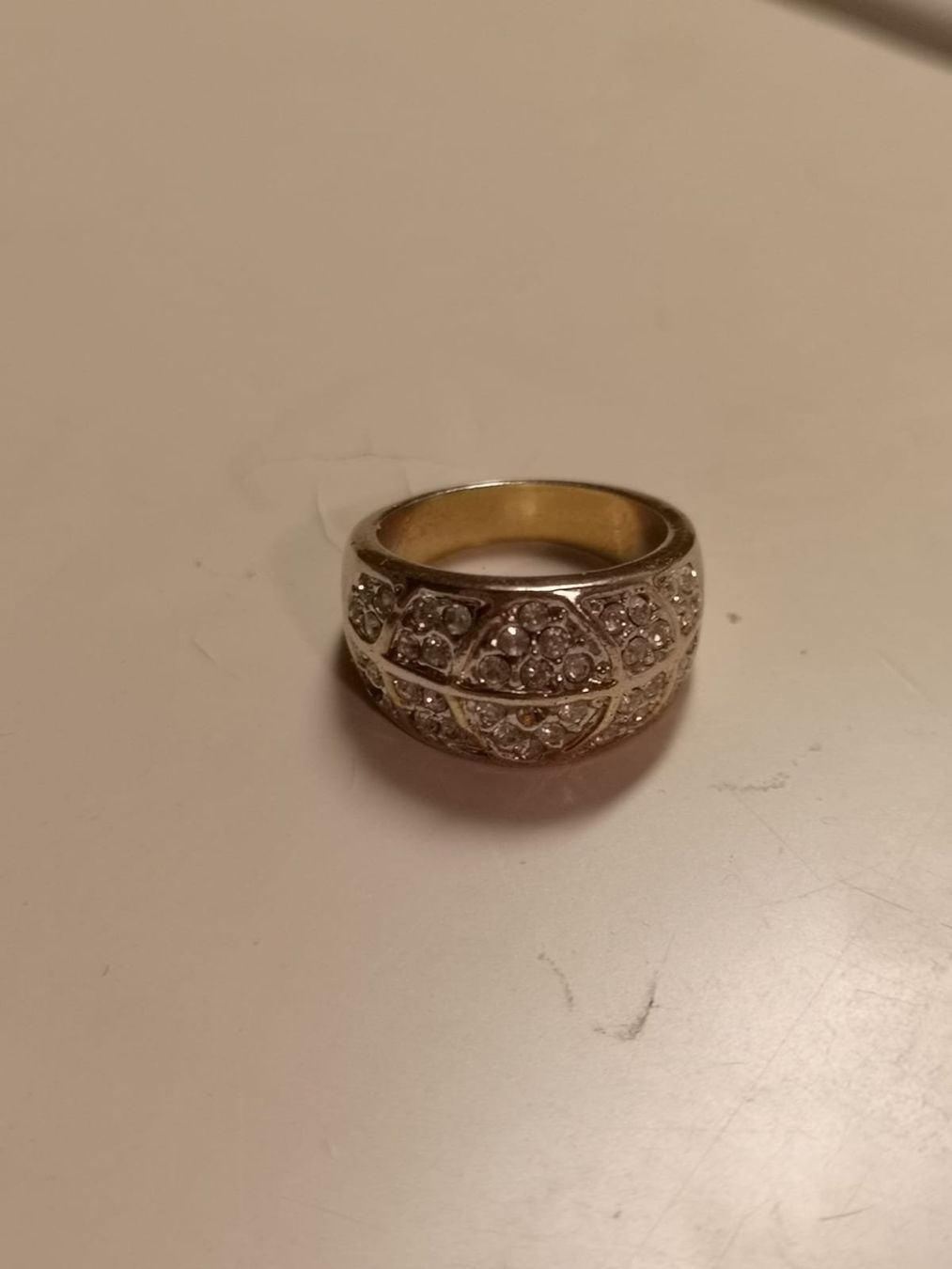 Bagues: Wunderschöner vergoldeter Ring mit eingelegten Steinen. – D'occasion à Bern par Yunkom 4