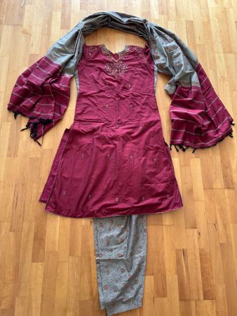 Ein Blickfang Indische Tunika+Hose+Schal aus Rohseide NEU