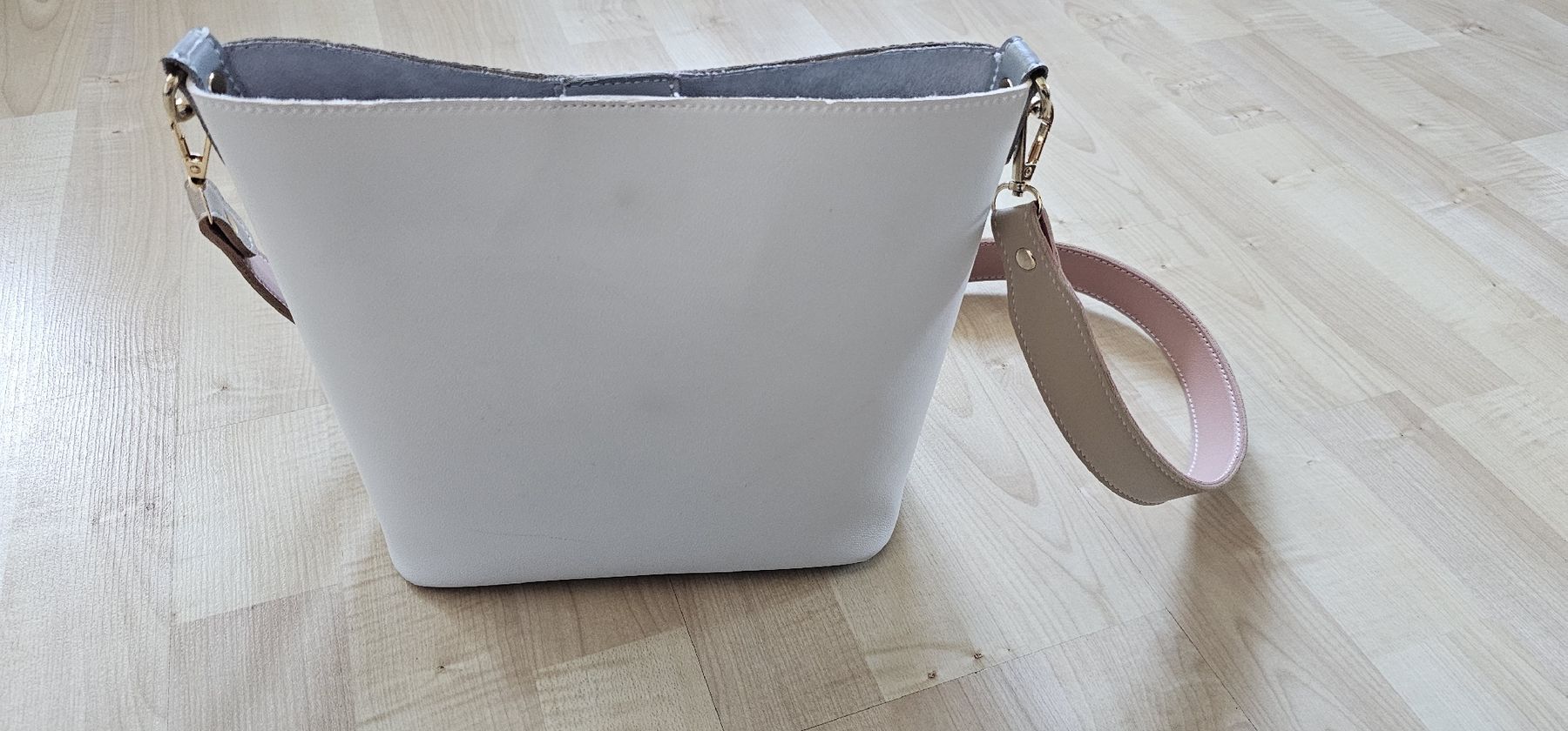 Borse da donna: Handtasche – Usato da Büttikon AG venduto da PAM120319 2