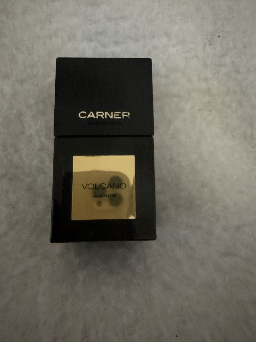 Profumi & Eau de Toilette: CARNER VOLCANO 100 ml 90% full – Usato da Lausanne venduto da Alex_7586