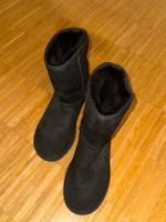 Boots Classic, Schwarz, Gr. 38 - Warm durch den Winter!