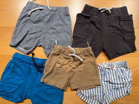 Kinder Shorts 5er Set Grösse 80-86 gebraucht