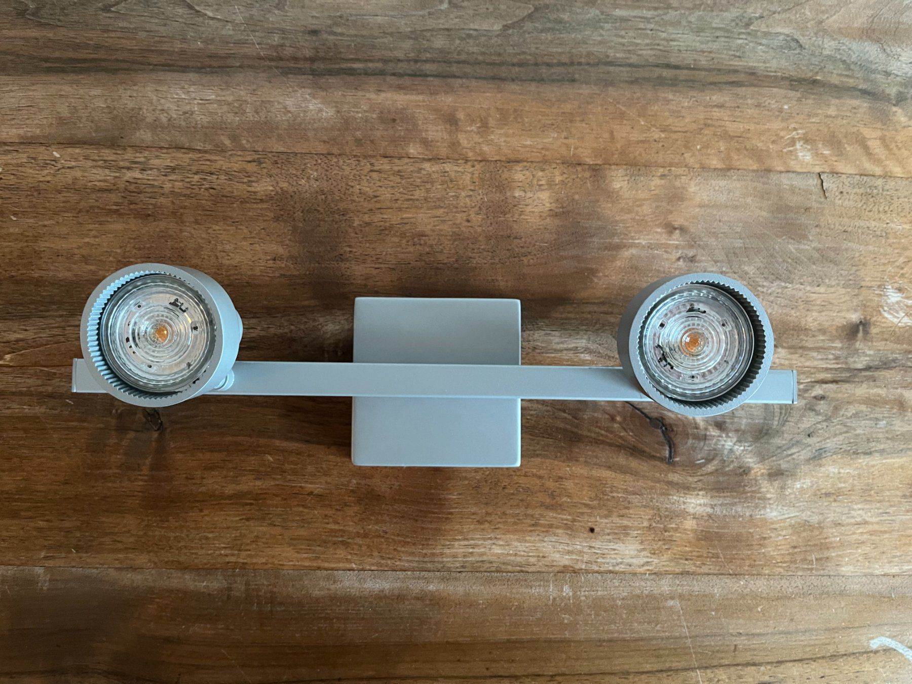 Lustres & lampes de plafonds: Deckenleuchte mit 2 Halogen-Spots – D'occasion à Uznach par Pommes06 1