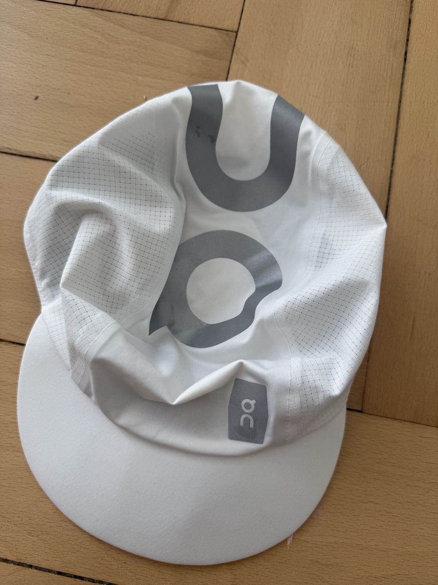 Copricapi, berretti & cappellini: On Cap weiss – Usato da Bern venduto da Laufsport3000 1
