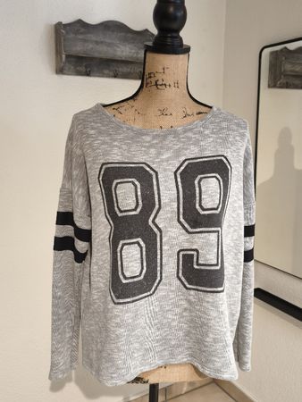 Pullover zebra grau M/L mit Aufdruck 89