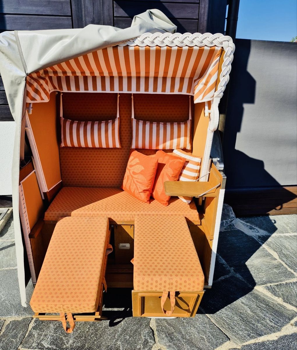 Bänke: Original Korbwerk 2-Sitzer Strandkorb mit Schutzhülle – Gebraucht aus Degersheim von Pinguin040 1