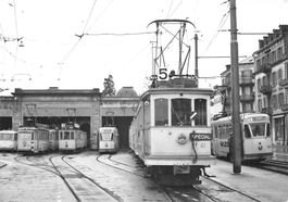 TN Neuchatel Bahnhof Straßenbahn