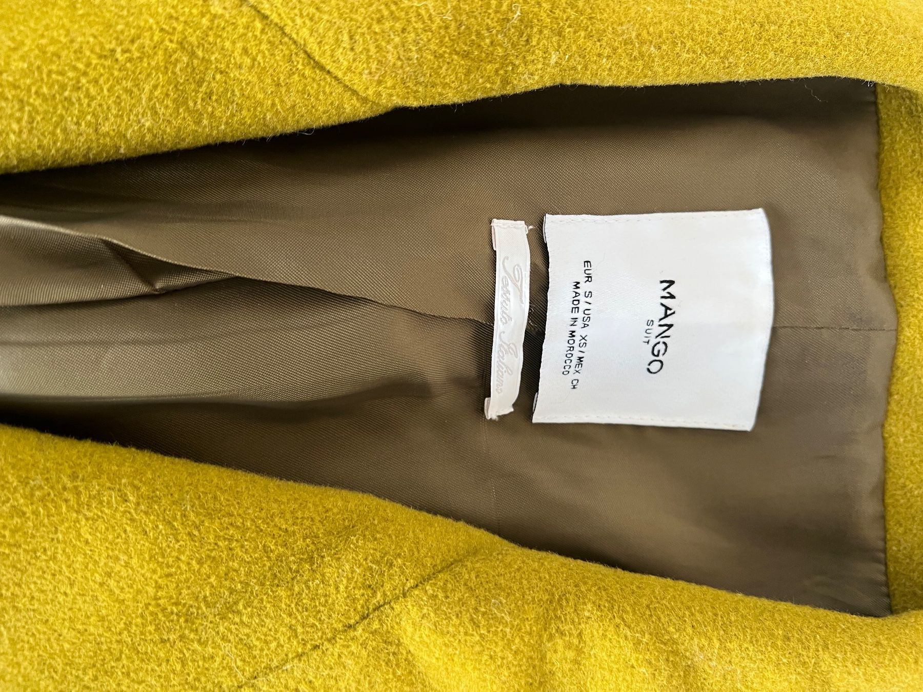 Mango Cappotti: Mango long vest – Usato da Zollikerberg venduto da Mei1844 1