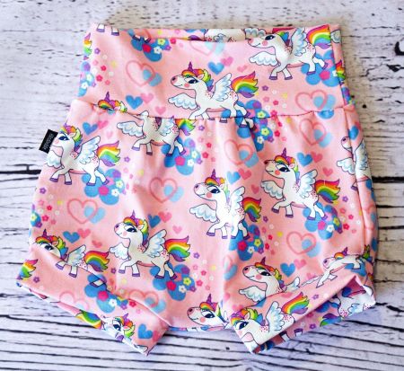 Pink Kurze Hosen mit Mini Einhorn 92/98