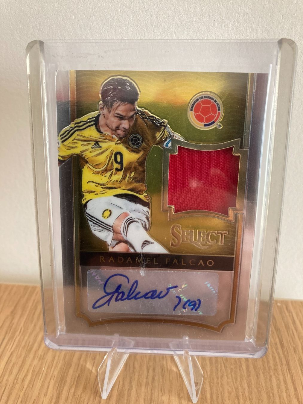 Panini Sammelbilder & Trading cards: Panini Select 2015-2016 - Radamel Falcao Patch-Auto /46 – Neu (gemäss Beschreibung) aus La Tour-de-Peilz von Tyalos_Cards