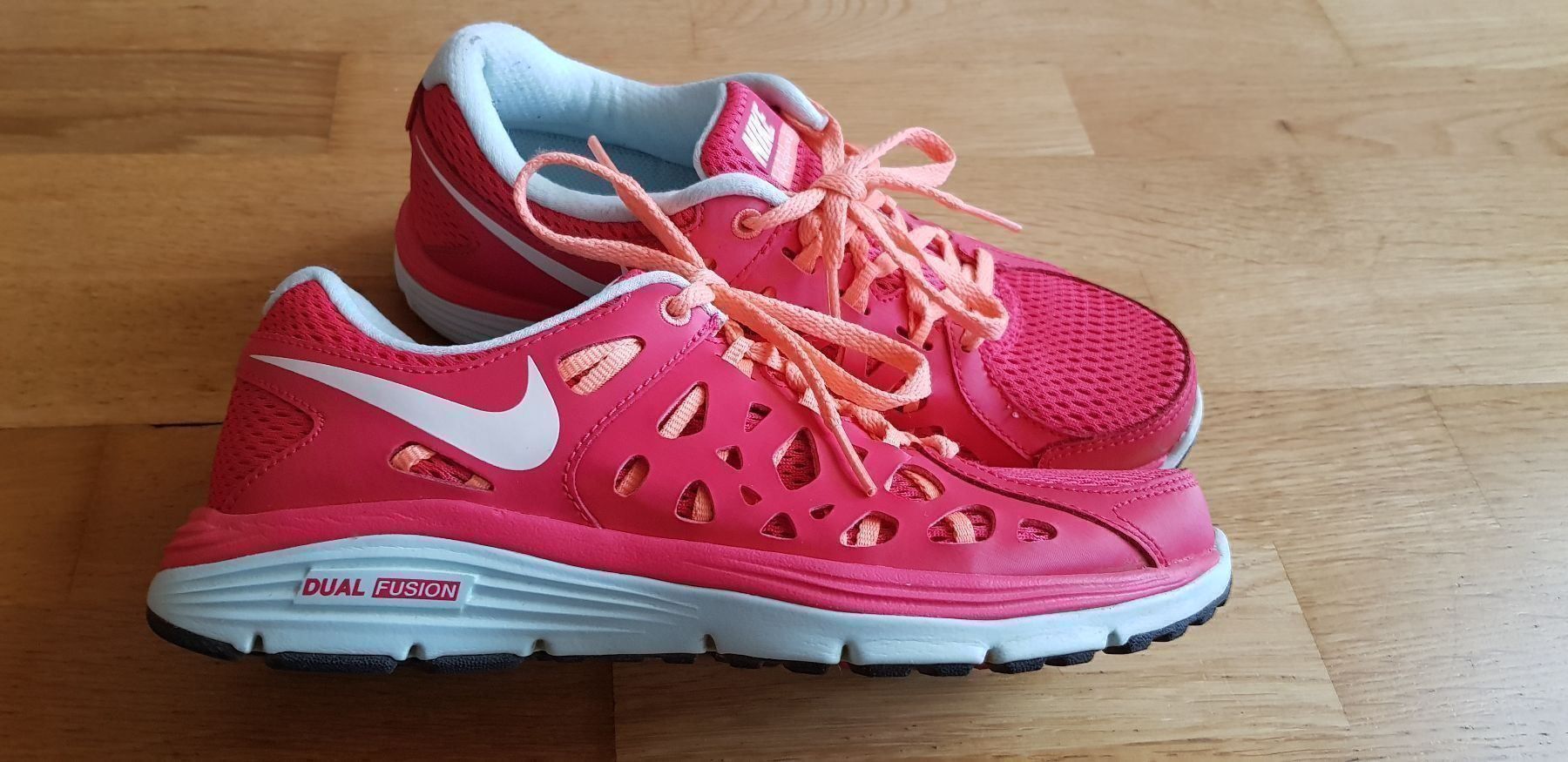 Nike Scarpe da donna: Nike Air Max  Gr:38   -24cm – Usato da Morens FR venduto da Kiscica 1