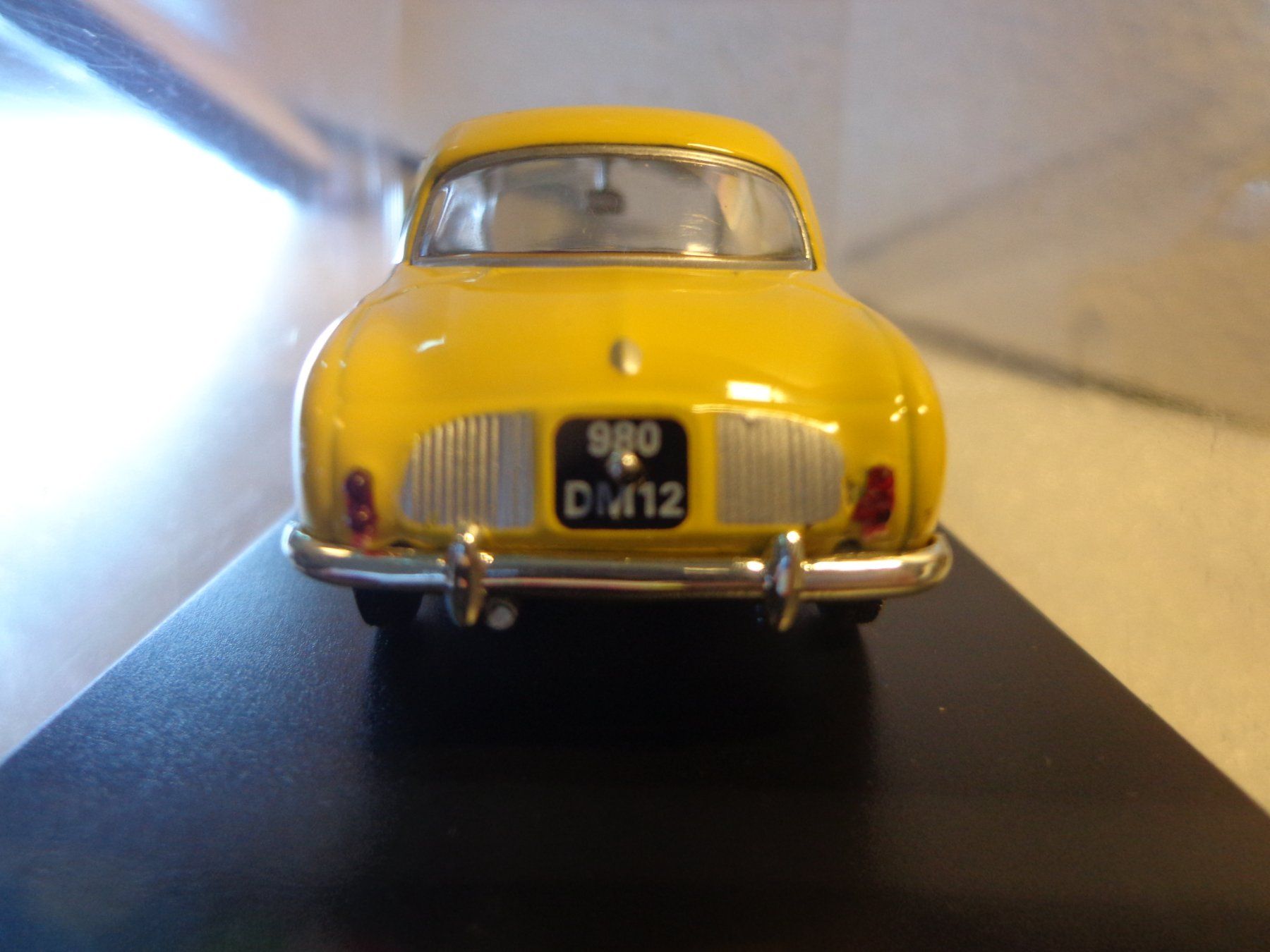 Renault Modellini d'auto: Renault Dauphine 1:43 neu, ungeöffnet – Nuovo e nell'imballaggio originale da Hinterkappelen venduto da Roku5 2