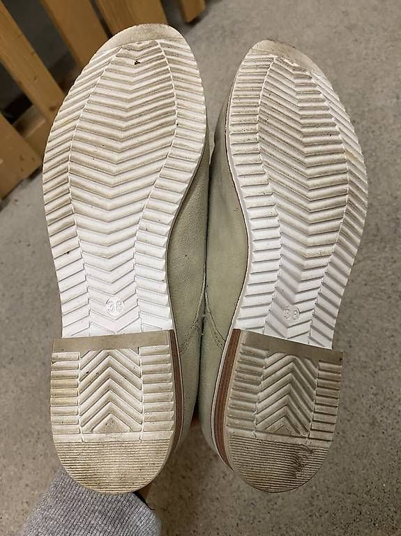 Scarpe da donna: Halbschuhe Gr 38 – Usato da Niederrohrdorf venduto da nat_p7qz 2