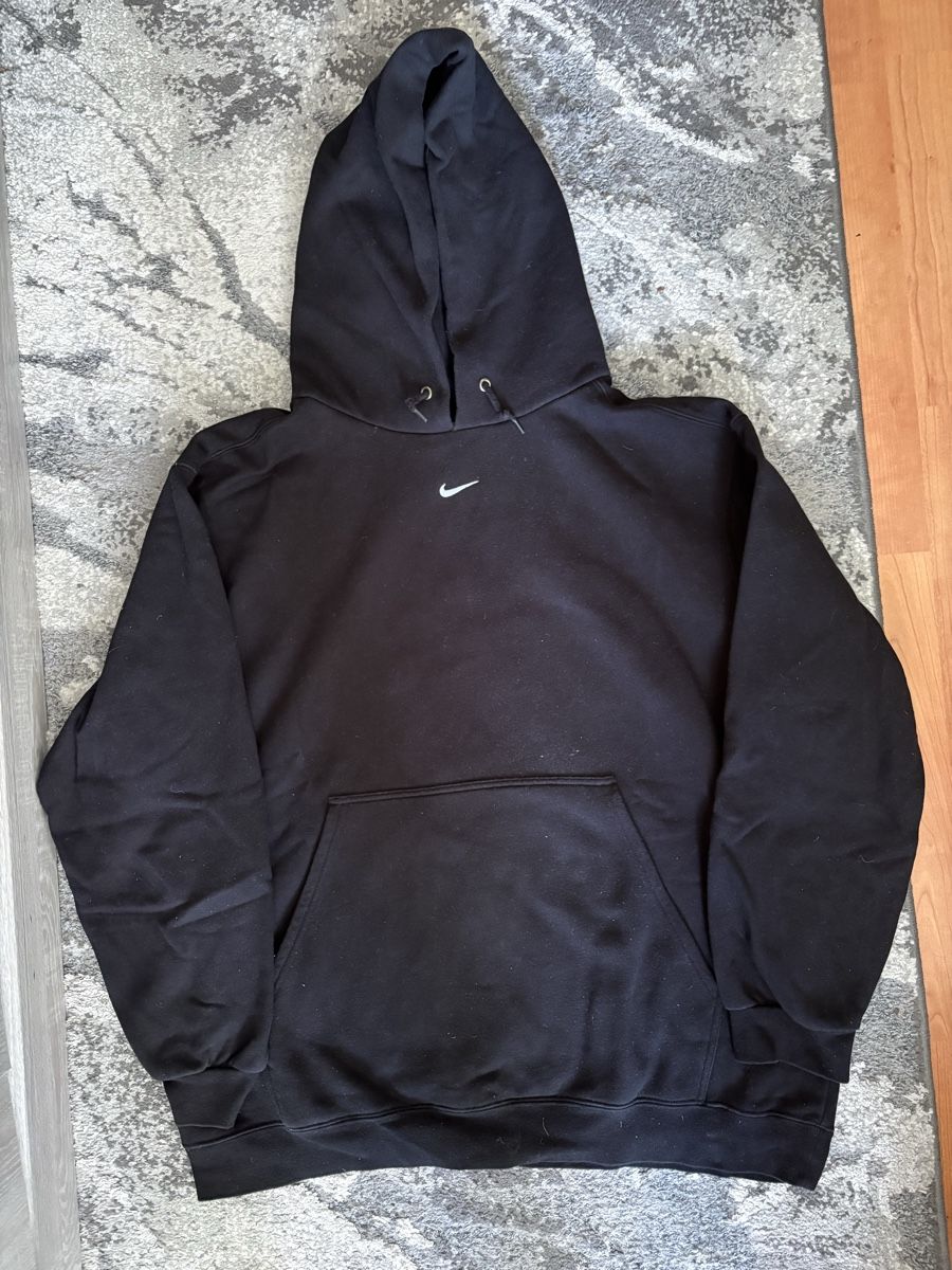 Nike Pullover & Sweatshirts: Nike Hoodie Black  – Gebraucht aus Dübendorf von and_9jpv 1