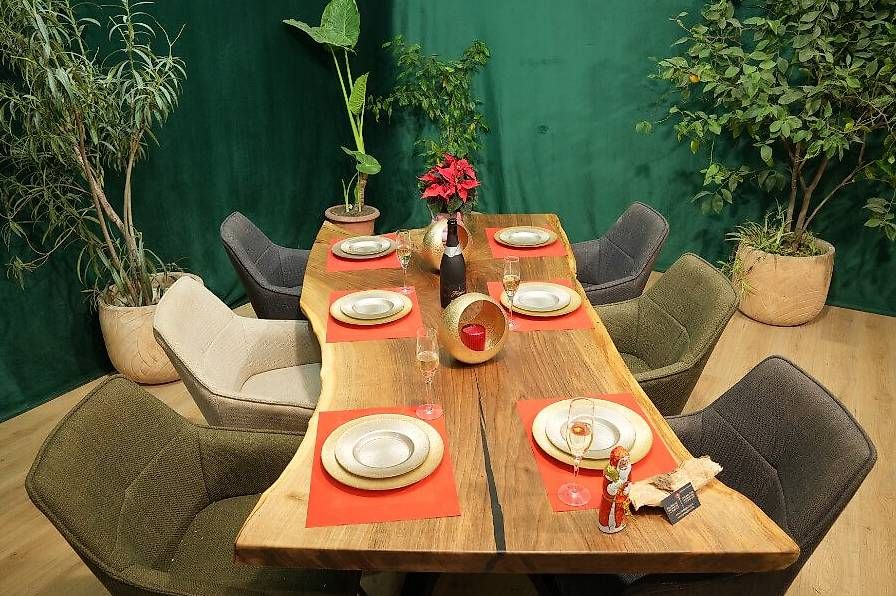 Articoli in legno: Nussbaum Baumscheibentisch aus einem Stück – Usato da Walchwil venduto da Swissdesign_Haag 7