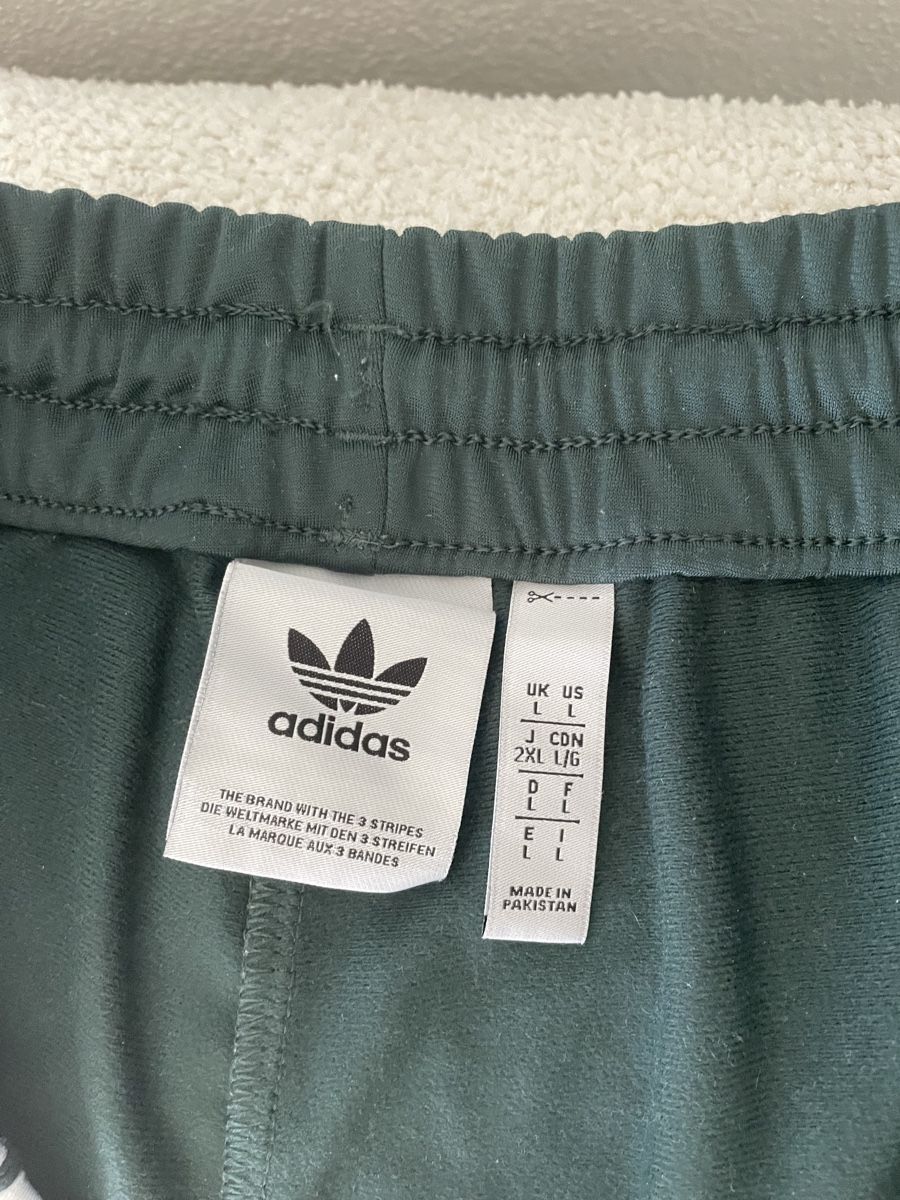 Adidas Pantaloni: Adidas Trainerhose – Usato da Spiez venduto da jul_z62c 3