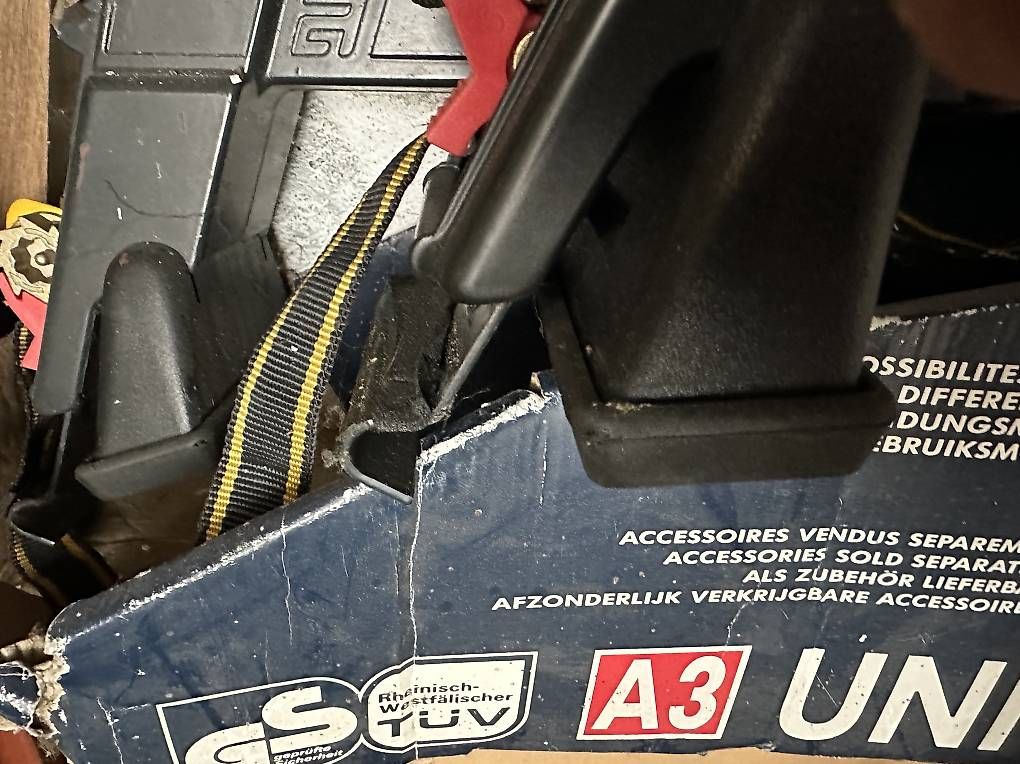 Pièces pour mobylette: Universal Gepäckträger – D'occasion à Münchenstein par Vorsorge 2