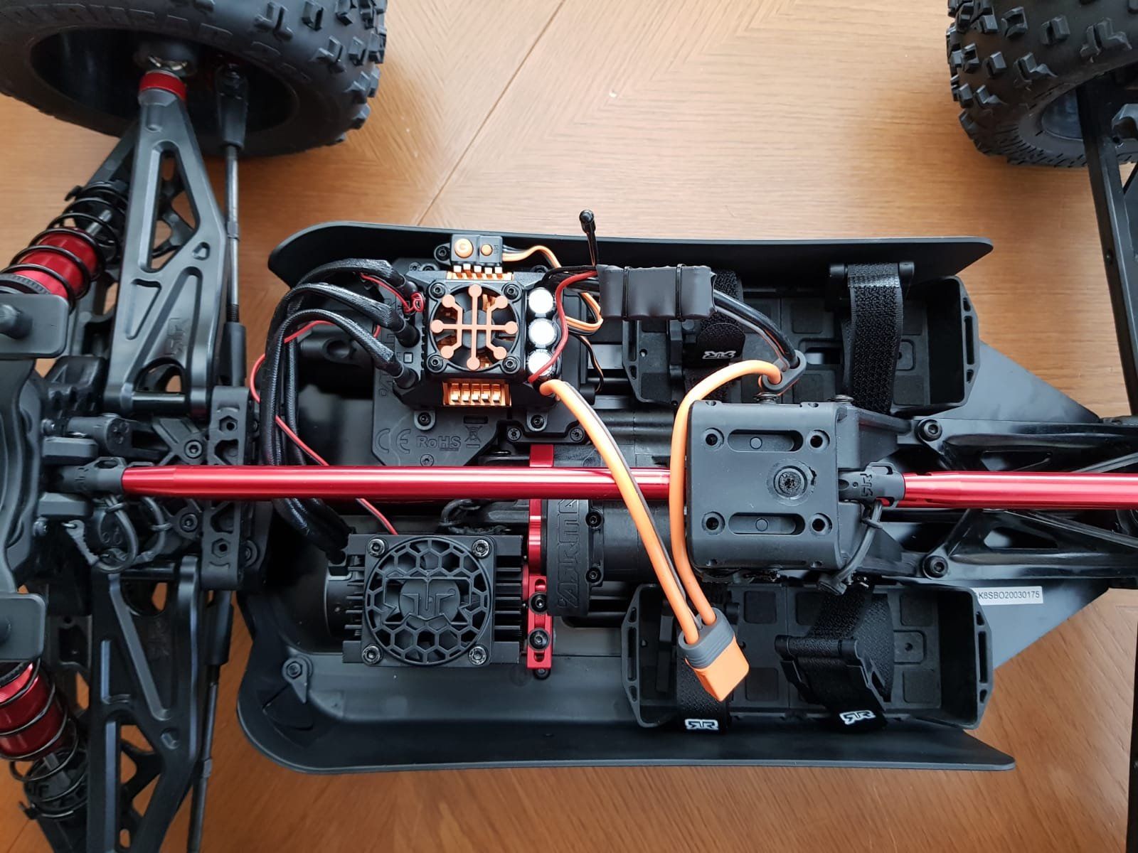 Arrma Modellismo RC: ARRMA Kraton 8S BLX RTR Orange – Nuovo e nell'imballaggio originale da Rüti ZH venduto da Madeira14 2