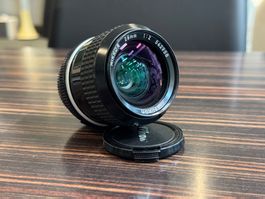 Objektiv Nikon Nikkor 28mm 1:2 gebraucht guter Zustand