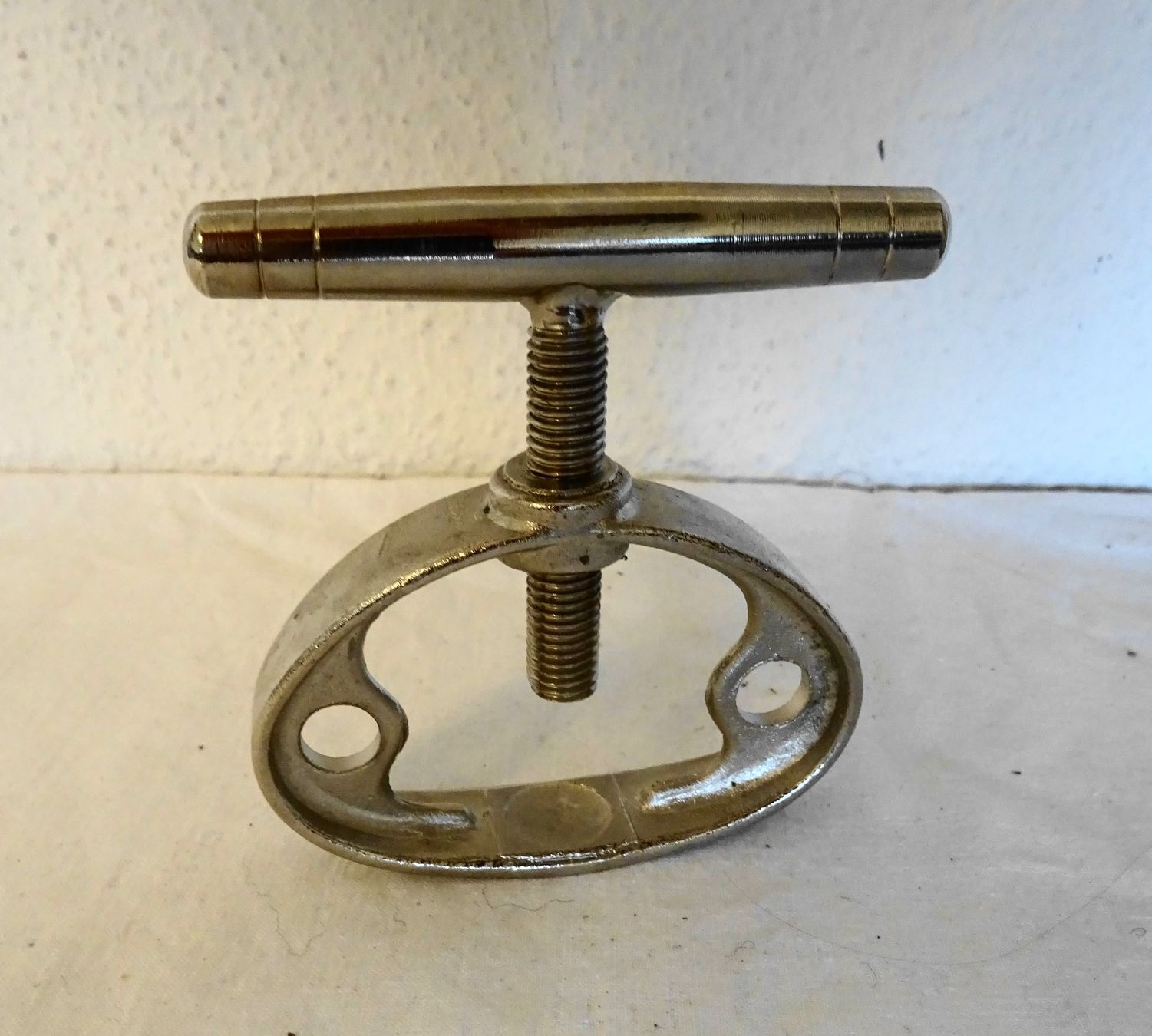 Appareils de cuisine: NUTFIELDS Nussknacker Spindel Nussknacker Vintage – D'occasion à Zürich par Connie8