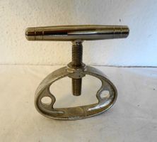 NUTFIELDS Nussknacker Spindel Nussknacker Vintage