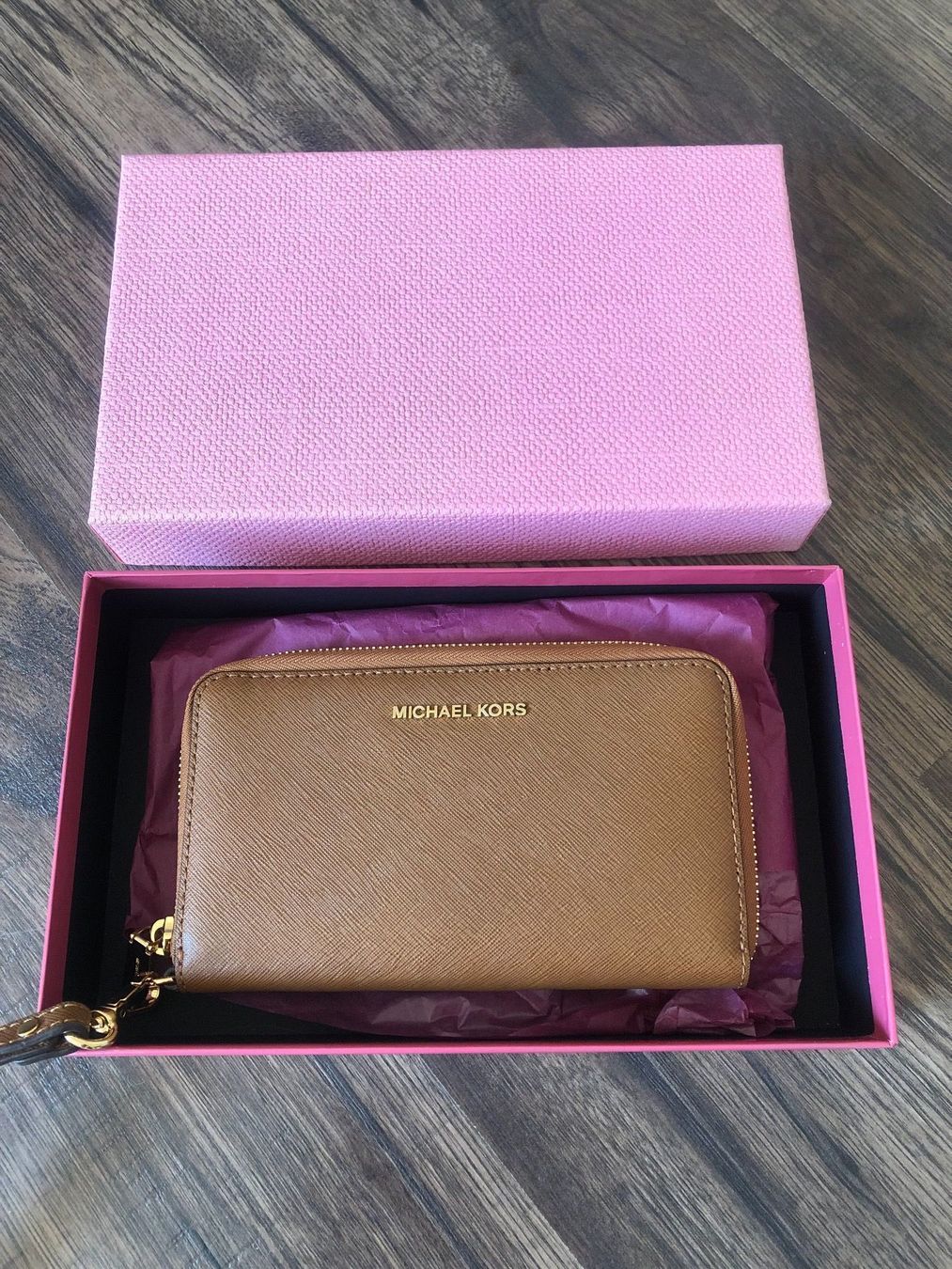 Michael Kors Portamonete: Original Michael Kors Portemonnaie NEU – Nuovo (secondo la descrizione) da Buchs ZH venduto da crazyhandbaggirl123 4