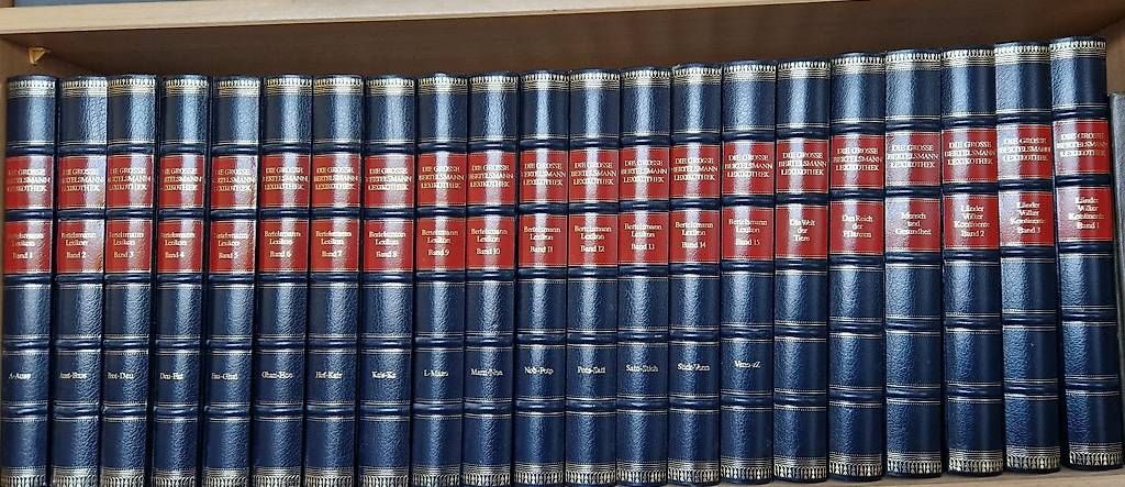 Libri: Bertelsmann Lexikothek – Usato da Aarburg venduto da tombey
