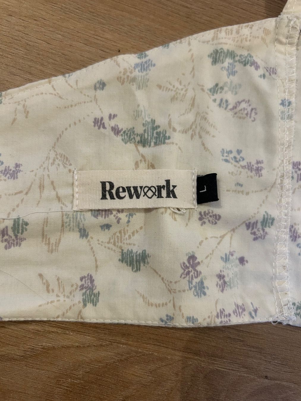Top: Top dos nu Rework taille L motifs à fleurs – Usato da Delémont venduto da elena_neuhaus 3