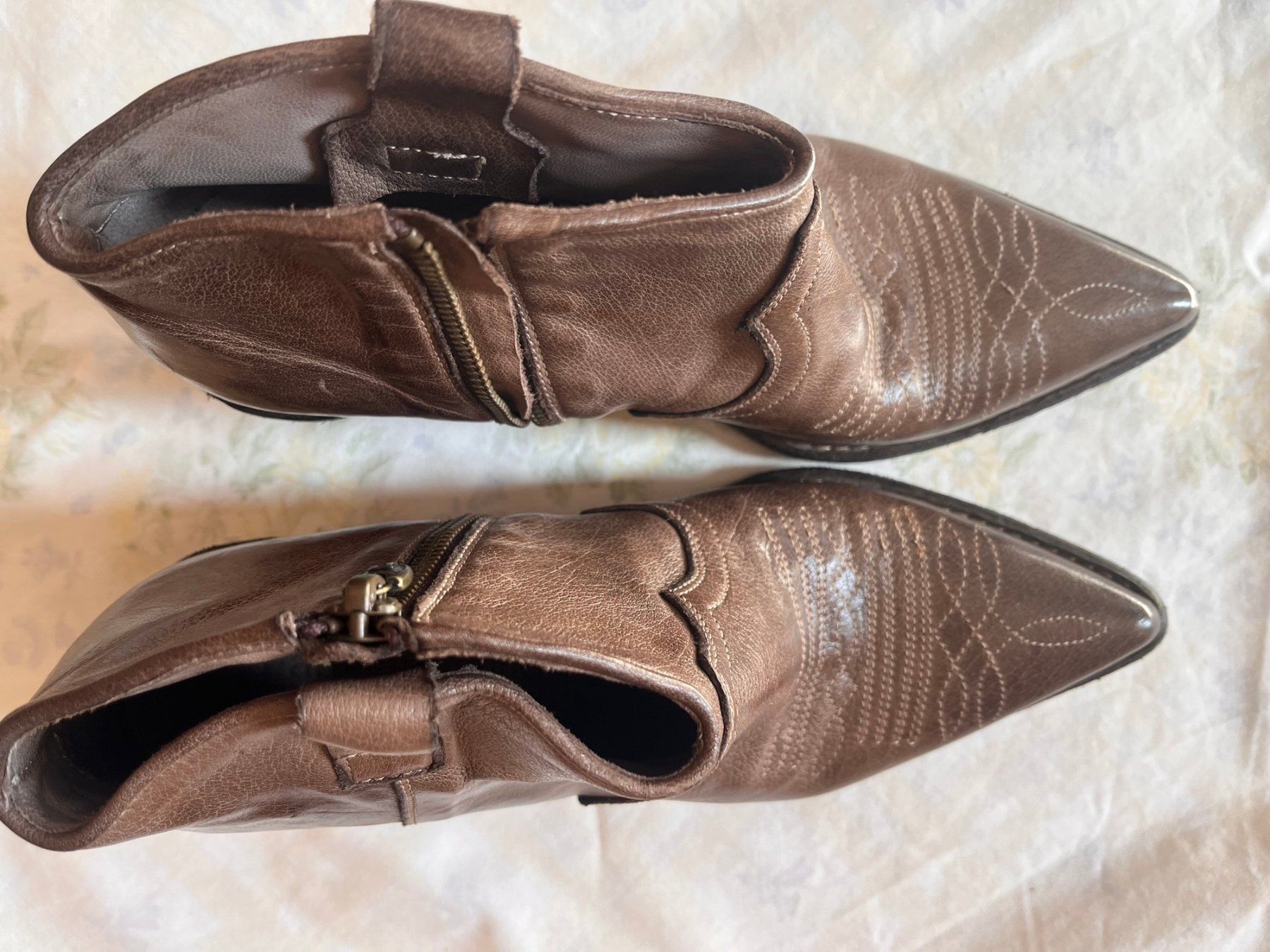 Chaussures femmes: Westernstiefeletten – Neuf (Voir description) à Bern par all_6bff 1