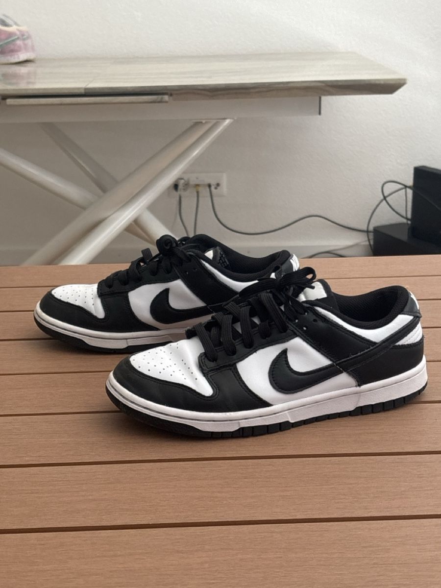 Nike Scarpe da uomo: Nike Dunk Low Panda Black White Sneakers EU 40.5  – Usato da Weiach venduto da rupi91 1