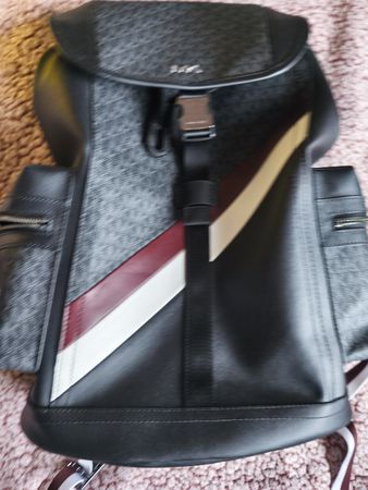 Michael Kors Backpack black excellent condition,new